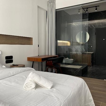 Athens Center Boutique Suites Dış mekan fotoğraf